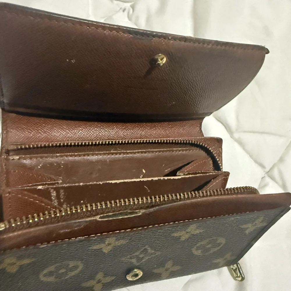 Louis Vuitton Monogram Wallet - Authentic